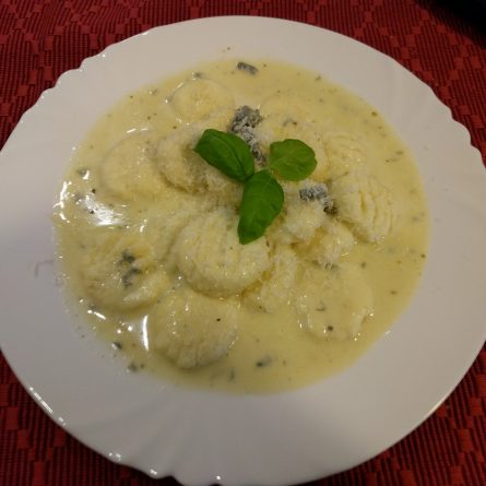 Gnocchi mit Gorgonzolasauce