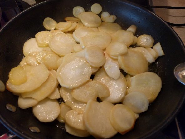 Petersilienwurzel braten