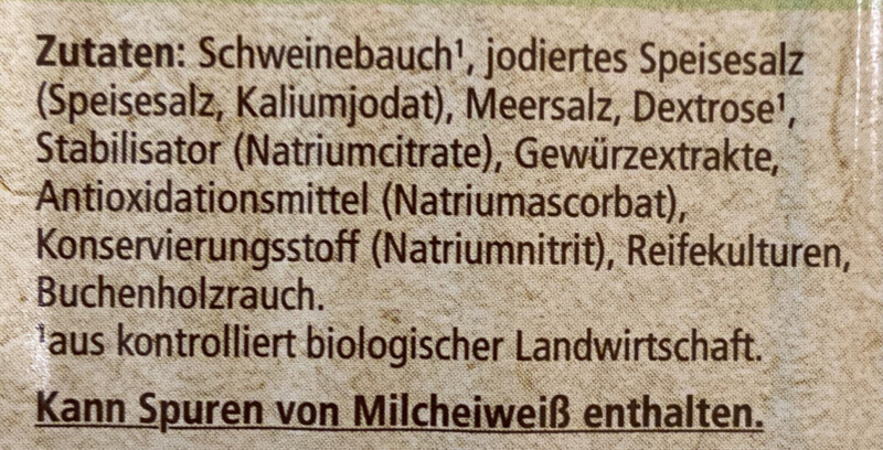 Dextrose in Bacon – Versteckte Zucker in Lebensmitteln können die Ketose beeinflussen und den Fettabbau bremsen. Achte auf Zutatenlisten bei der ketogenen Ernährung, wenn du dich fragst "Warum nehme ich nicht ab?" 